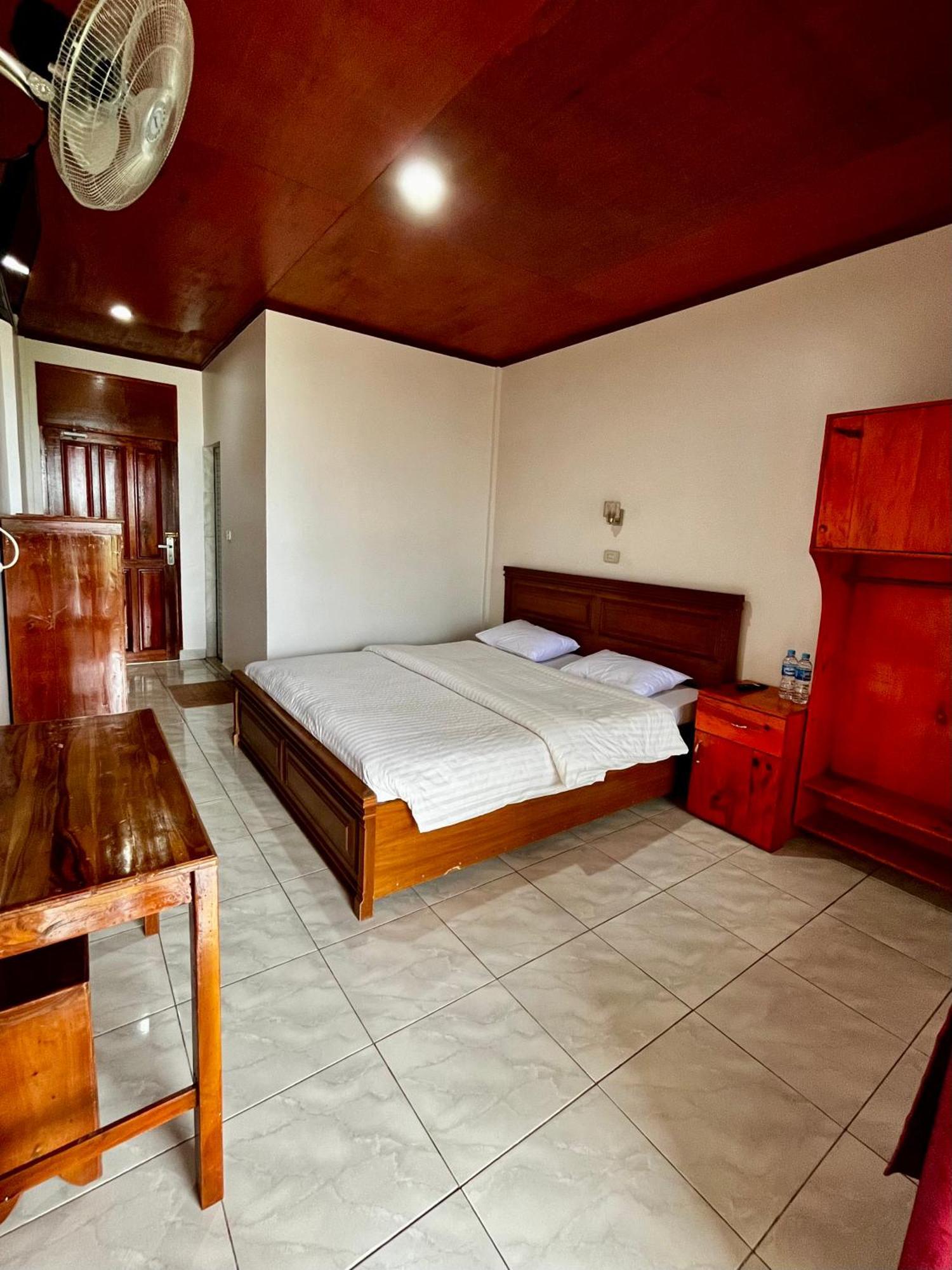 Gokhon Guest House Tuk Tuk Exterior foto